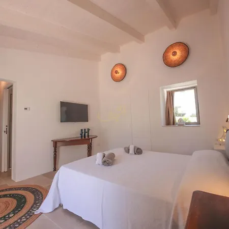 Td Trulli Lorusso Design Luxury Trulli With Pool