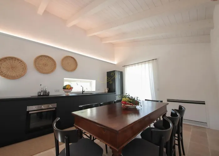 Villa Td Trulli Lorusso Design Luxury Trulli With Pool